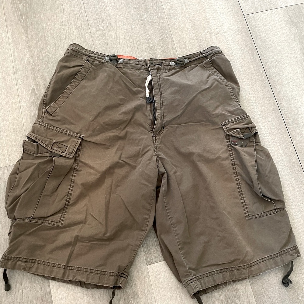 Mens large cargo shorts from Abercrombie and Fitch.